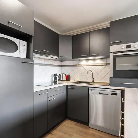 דירה 75m² Avec Cheminee Proche Pistes, 3 Chambres, Pour 8 Personnes - Fr-1-640-65 *